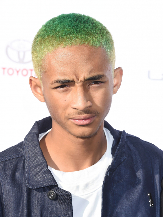 jaden%20smith%20green%20hair.jpg