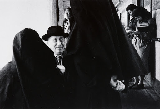 Gianni Berengo Gardin Suore, ca. 1960 - Fotografia – Asta 124 ...