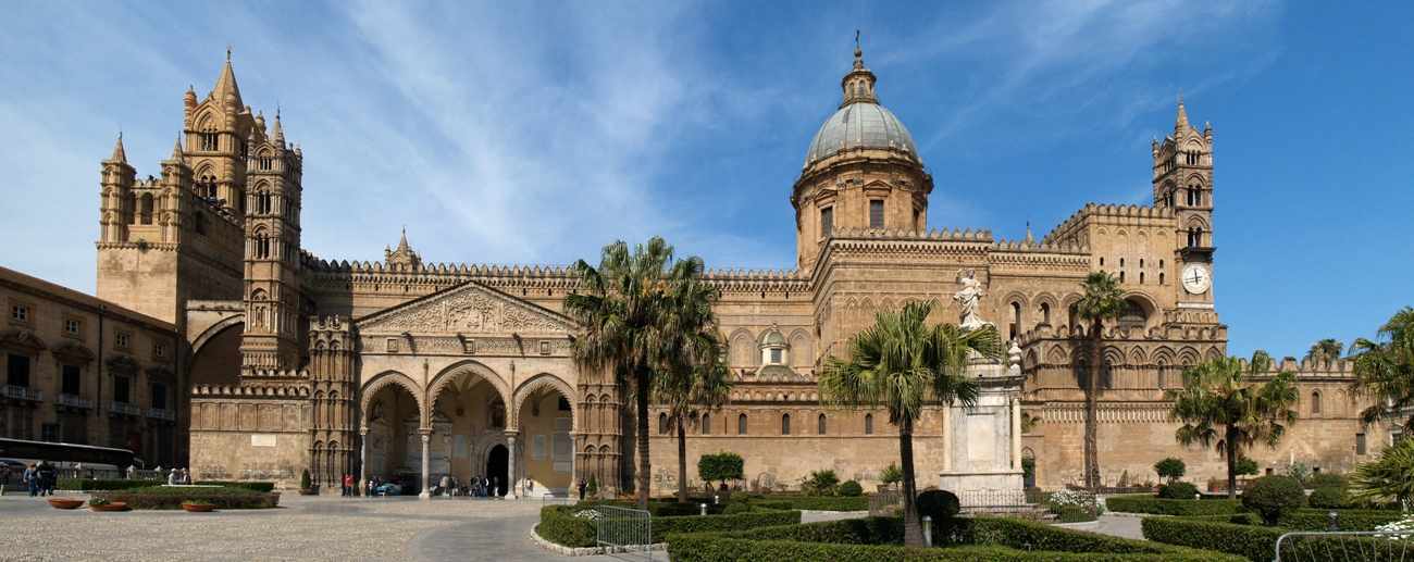 Panoramica_Cattedrale_di_Palermo-FILEmin