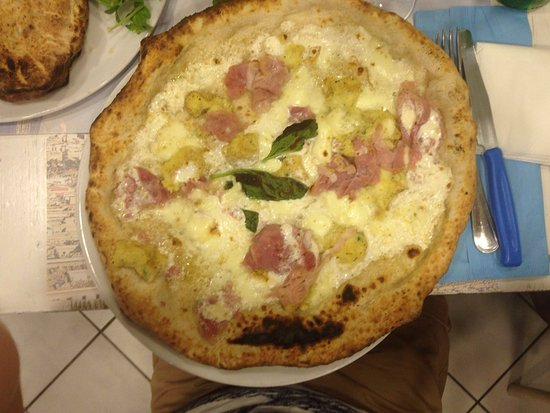 Pizza gateau - Foto di Pizza & Contorni, Napoli - Tripadvisor