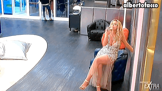 tumblr_ofkk1iTBfn1vnnv7po1_1280.gif