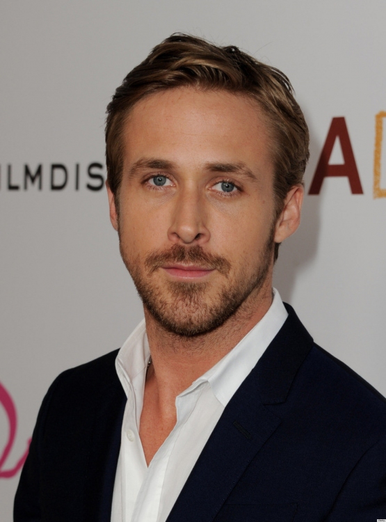 o-RYAN-GOSLING-KNITS-facebook.jpg