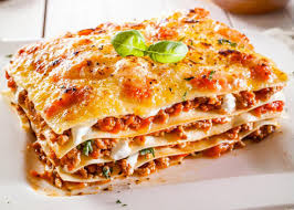 Lasagne-emiliana.jpg.e6518aa21bcb4ba46f9e239aea5e7e44.jpg